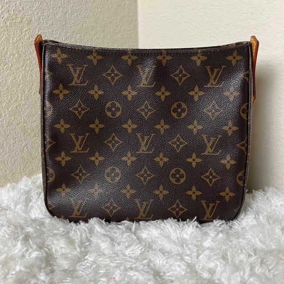 Louis Vuitton Monogram Looping MM - Picture 2 of 10